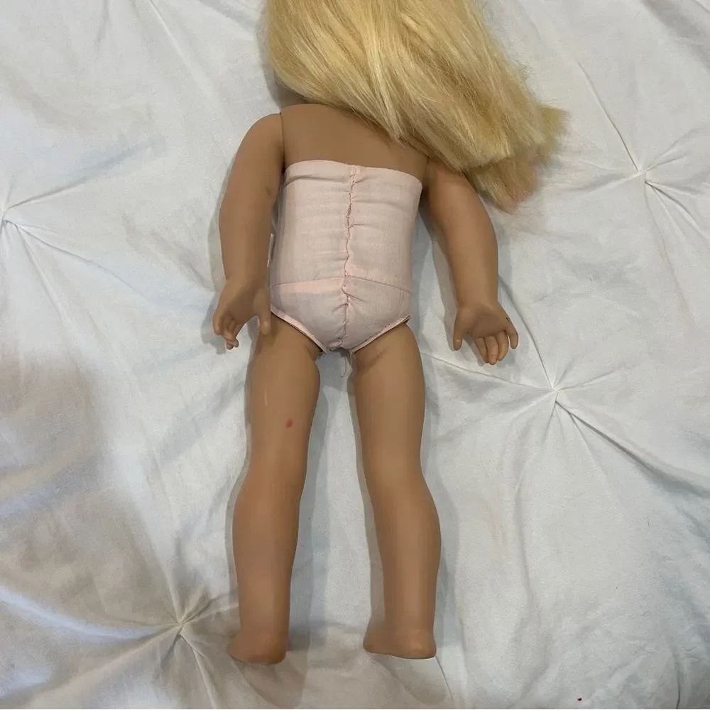 Madame Alexander Doll Company 18 in Blonde Hair Blue Eyes custom Made Dress 2009